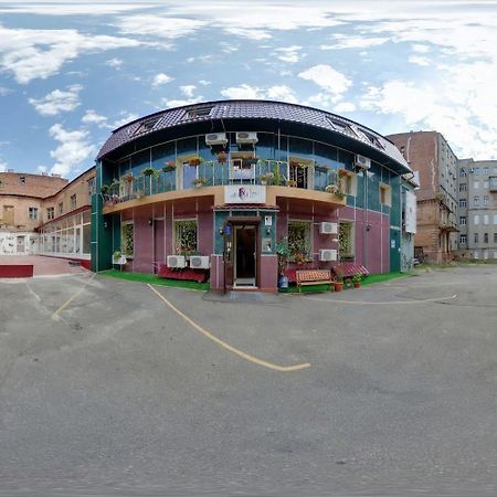 Yellow Unlimited Hotel 4 Kharkiv Exterior photo